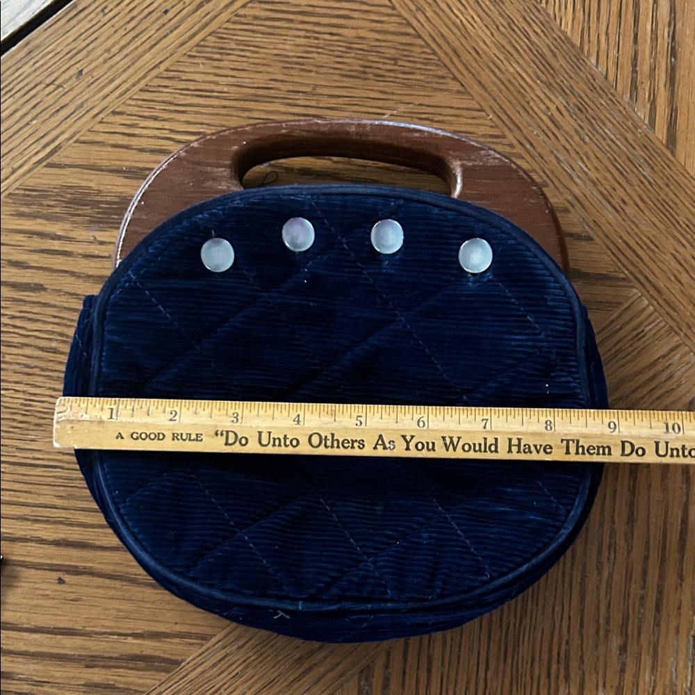 Vintage Blue Corduroy Bermuda Bag with Wooden Handles - Picture 6 of 6